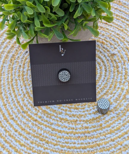 Noor magnetic hijab pin black – strong secure hold without fabric damage for hijab styling